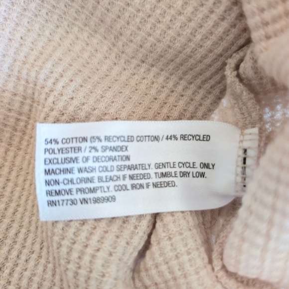 NWT Joy Lab Cream Waffle Knit Thumbhole Top XL - Picture 4 of 13